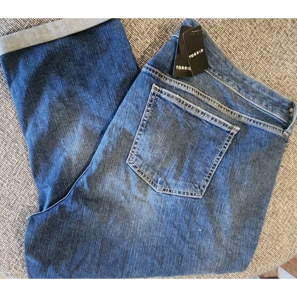 TORRID Women's Curvy Skinny Crop Dark Wash Denim Jeans Size 22 NWT New‎